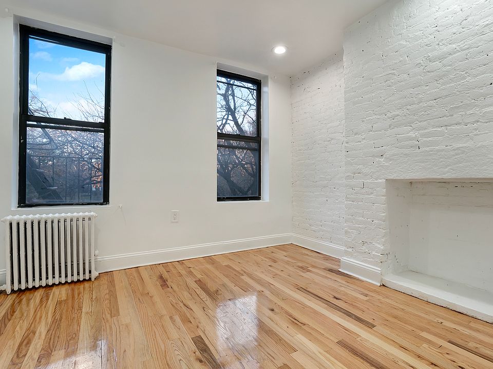 1st image of 154 E 7th St APT 4