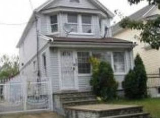 9353 208th St, Queens Village, NY 11428