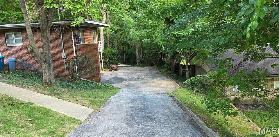 1st image of 828 Willoway Ave
