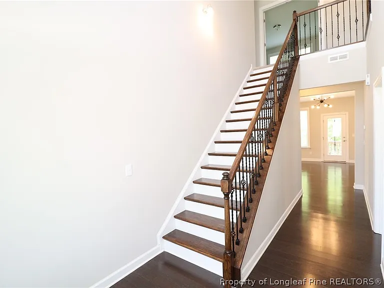 240 Mystwood Hollow Cir — Photo 4