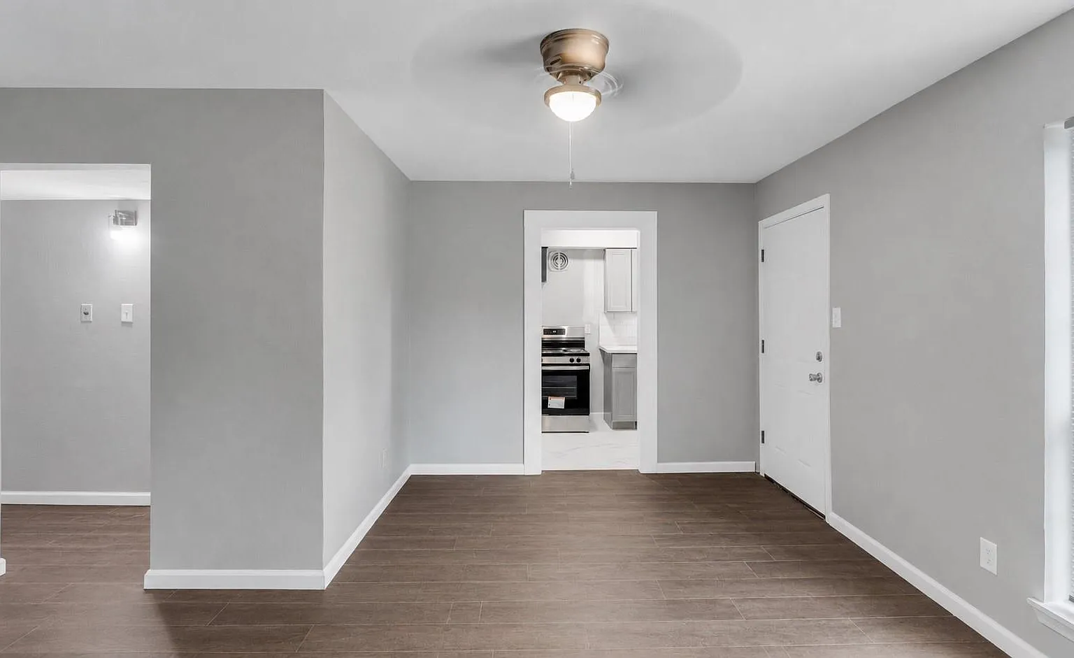 2 bed, 1.0 bath, 1000 sqft, $1,425 — Photo 3