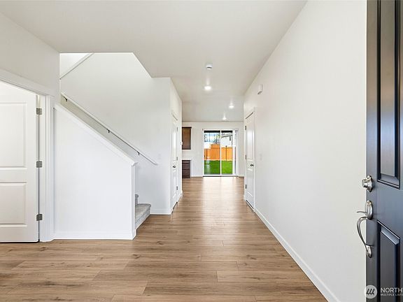 5th image of 13705 185th Street Ct E