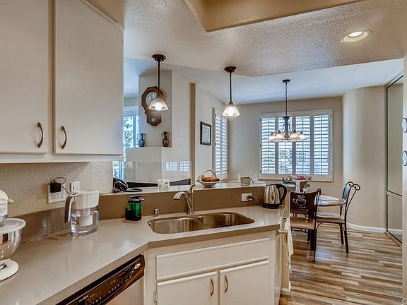 3rd image of 640 Camino De La Reina APT 1312