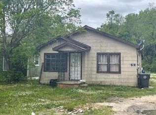 1647 Wolf Ridge Rd, Whistler, AL 36612