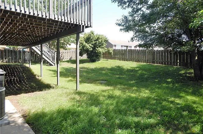 801 Village St — Photo 14