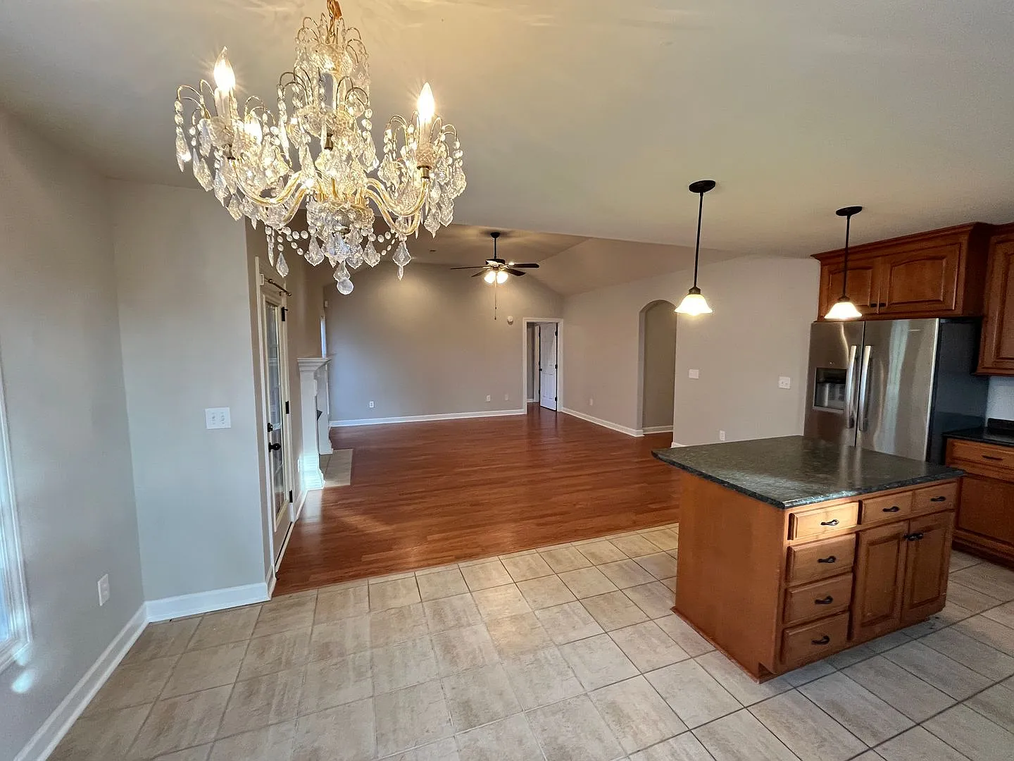 117 Hubert Rd: Stylish Comfort Meets Everyday Convenience — Photo 4