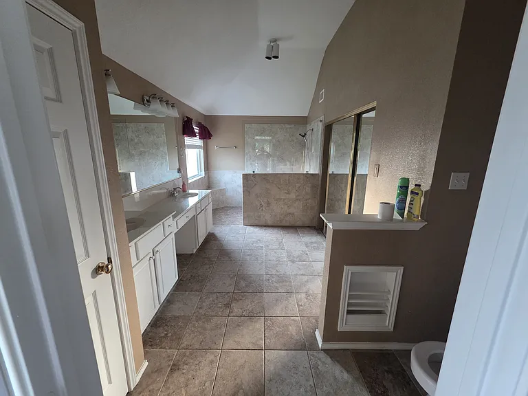 1820 Springmont Dr — Photo 13