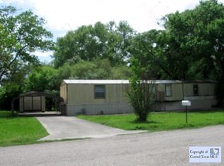 1418 Pecan Dr NW, Mc Queeney, TX 78123