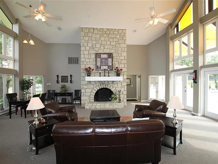 The Ethans Apartments — Photo 18