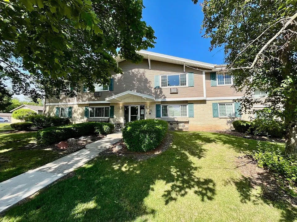 W155N11352 Sylvan Cir