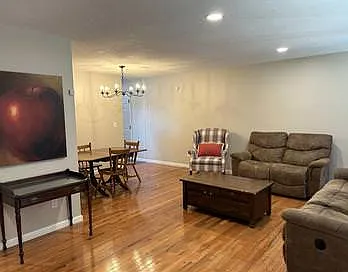 8 Parkrose Ct — Photo 33