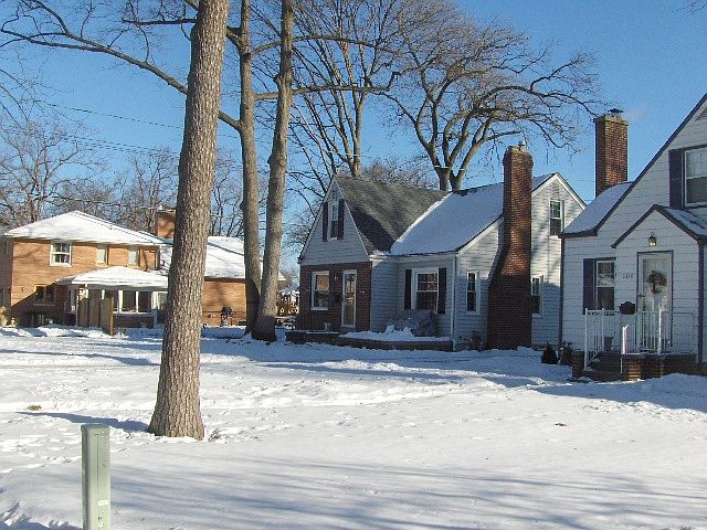 2nd image of 3318 Walnut St