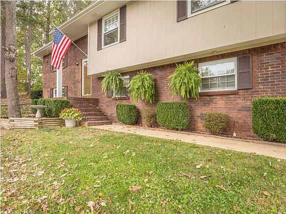 2nd image of 89 Brownhill Ln