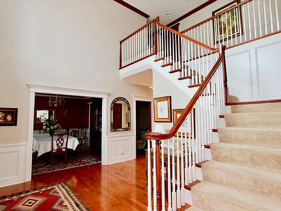 3rd image of 1185 Pineridge Dr