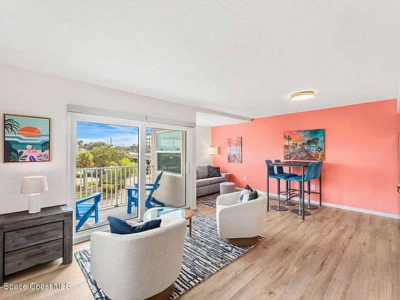 3rd image of 1209 E New Haven Ave APT 301