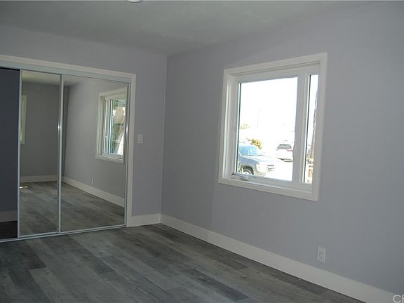 5th image of 17919 La Salle Ave