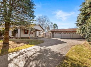 W8793 Niblick Rd, Beaver Dam, WI 53916