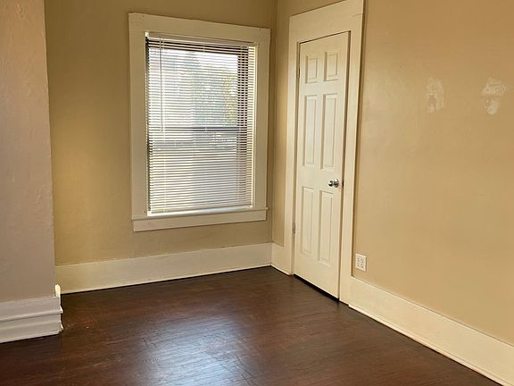 4th image of 239 Andrews St APT 4