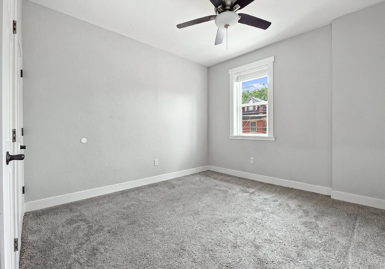 2124 E 17th Ave — Photo 2