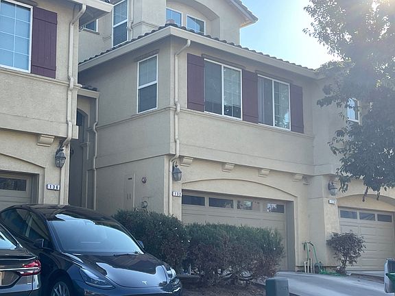 3rd image of 132 Franich Dr
