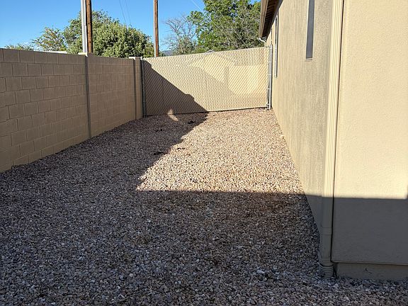 4th image of 7622 E Horseshoe Ln #A