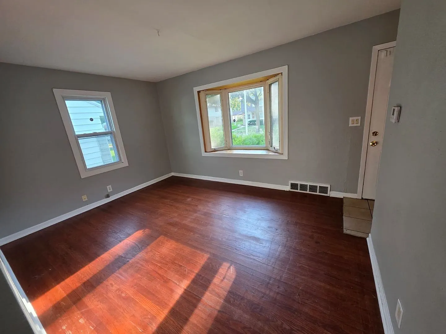 Single Family House for rent, Available NOW — Photo 3