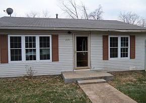 1st image of 221 Linn St
