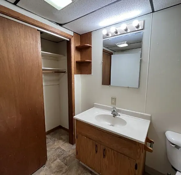 148 S River St #4 — Photo 8