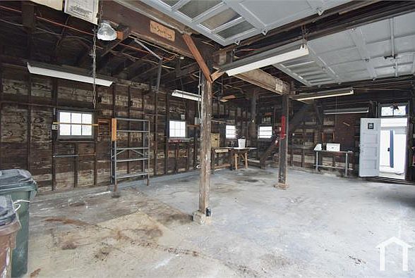 1st image of 1833 Goodman Ave #1
