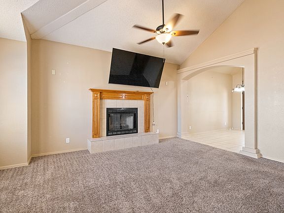 3rd image of 3005 Tierra Salada Dr