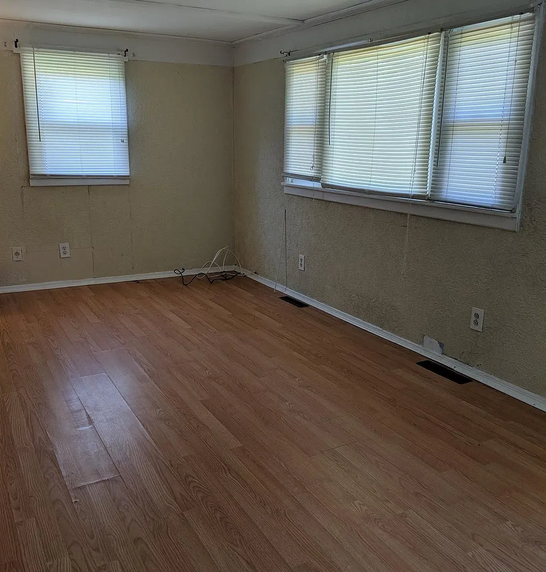 1004Li — Photo 3