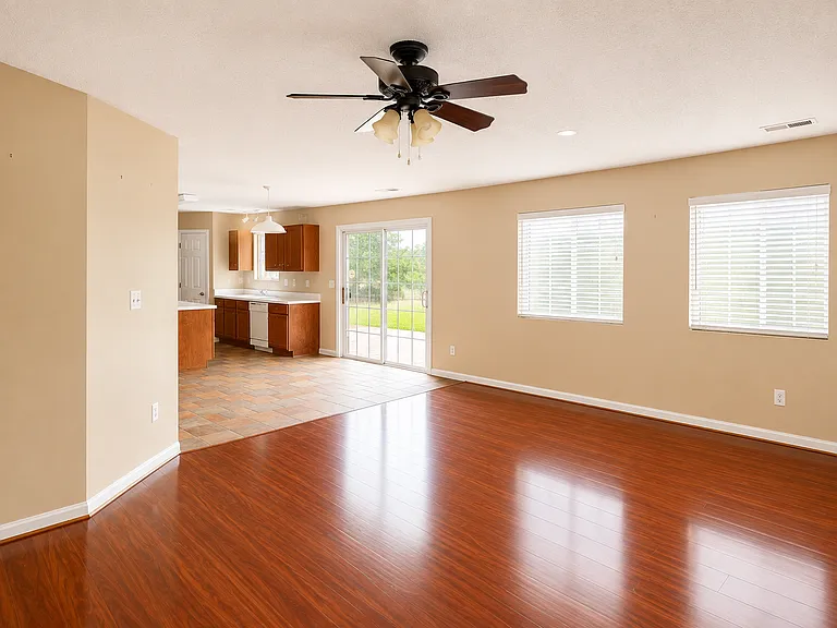 2610 Chatfield Dr — Photo 7