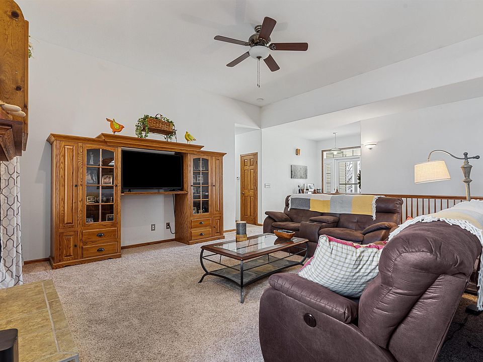 4817 Winghaven Dr, Waterloo, IA 50701 Zillow