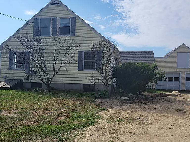 118 Meaderboro Rd — Photo 2