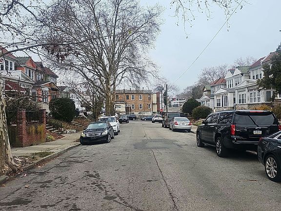 4th image of 5324 N Sydenham St