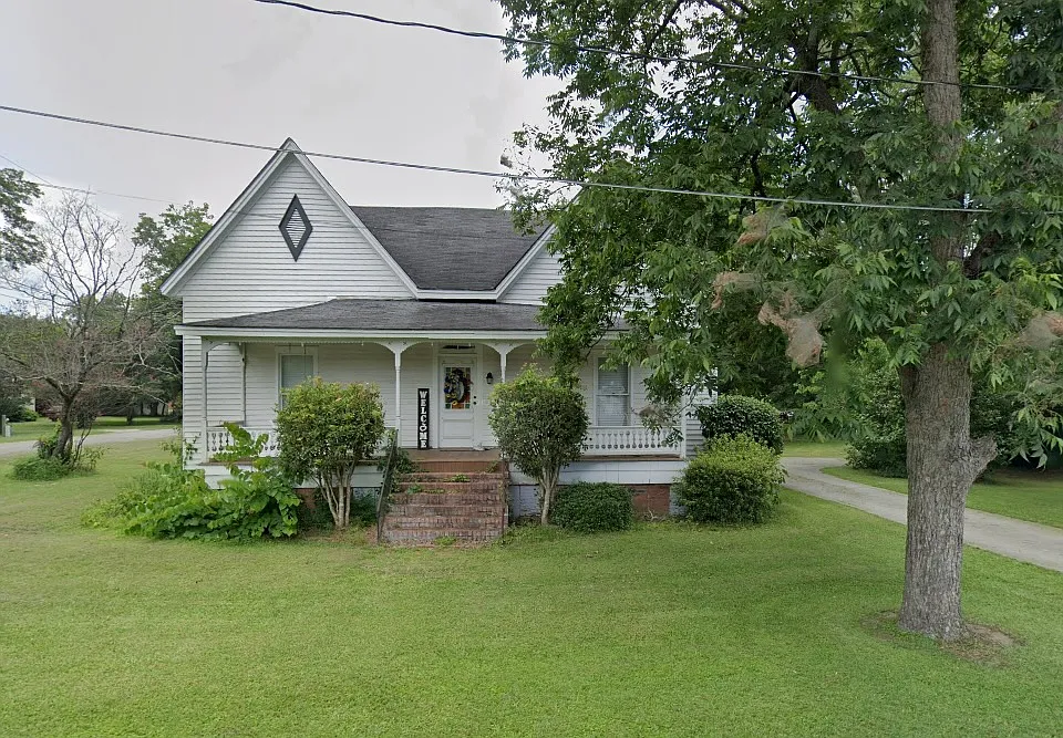 482 Wood Ave