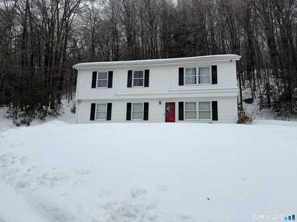 101 Norfolk Rd, Winsted, CT 06098