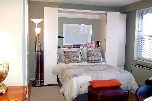 Sold by Douglas Elliman | media 24