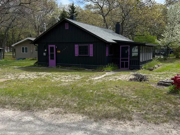 1045 S 11th St, Au Gres, MI 48703