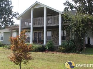 105 Bell St, Heflin, AL 36264