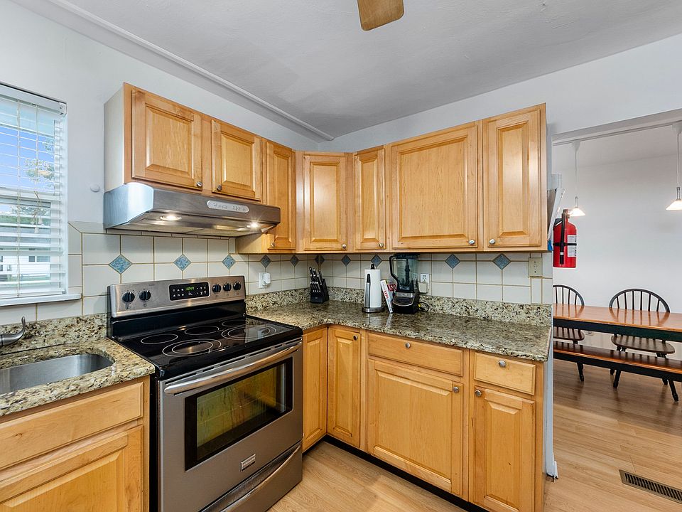 1st image of 3316 Driftwood Dr