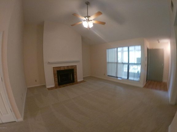 4th image of 1606 Wood Hill Pl #1606