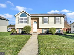 466 S Columbus Ave, Littlestown, PA 17340