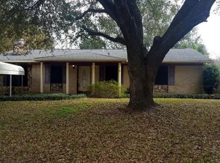 4512 Pimlico Dr, Pascagoula, MS 39581