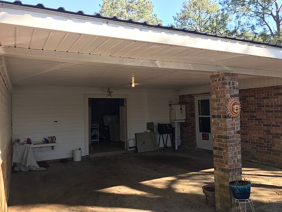 5th image of 223 Aquilla Dr