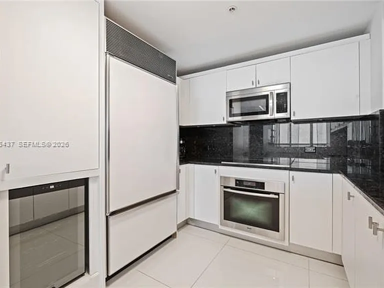 6899 Collins Avenue Cu #702 — Photo 2