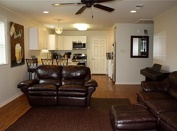 3rd image of 6230 Milne Blvd