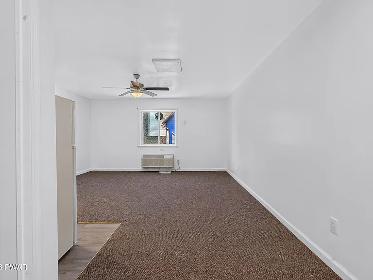 978 Main St #2B — Photo 11