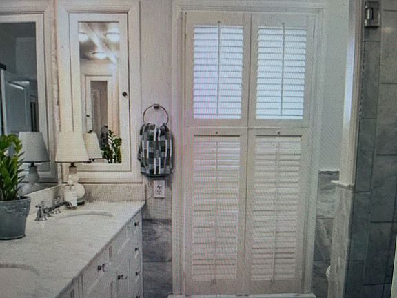 5th image of 119 S Rosewood Dr