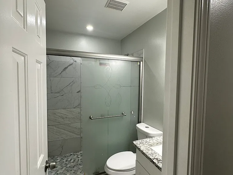 1260 Warsaw Rd #1 — Photo 17